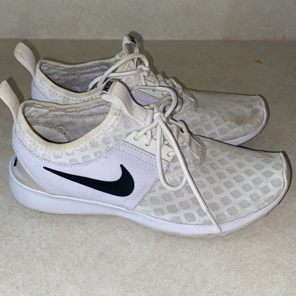 NIKE SIZE 6 WOMENS - Picture 3 of 6